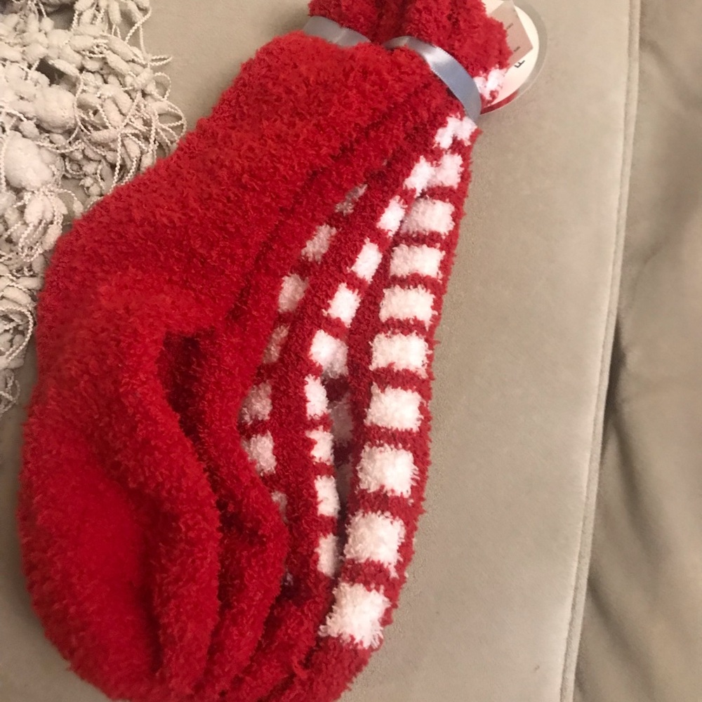 Holiday Collection socks - Picture 2 of 3